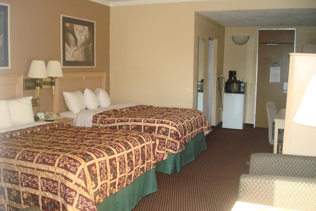 Quality Inn Gastonia Exterior photo
