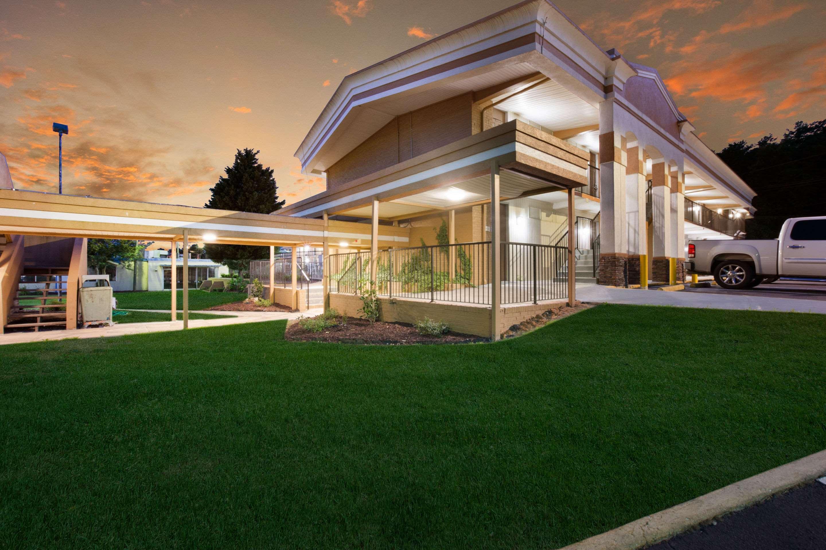 Quality Inn Gastonia Exterior photo