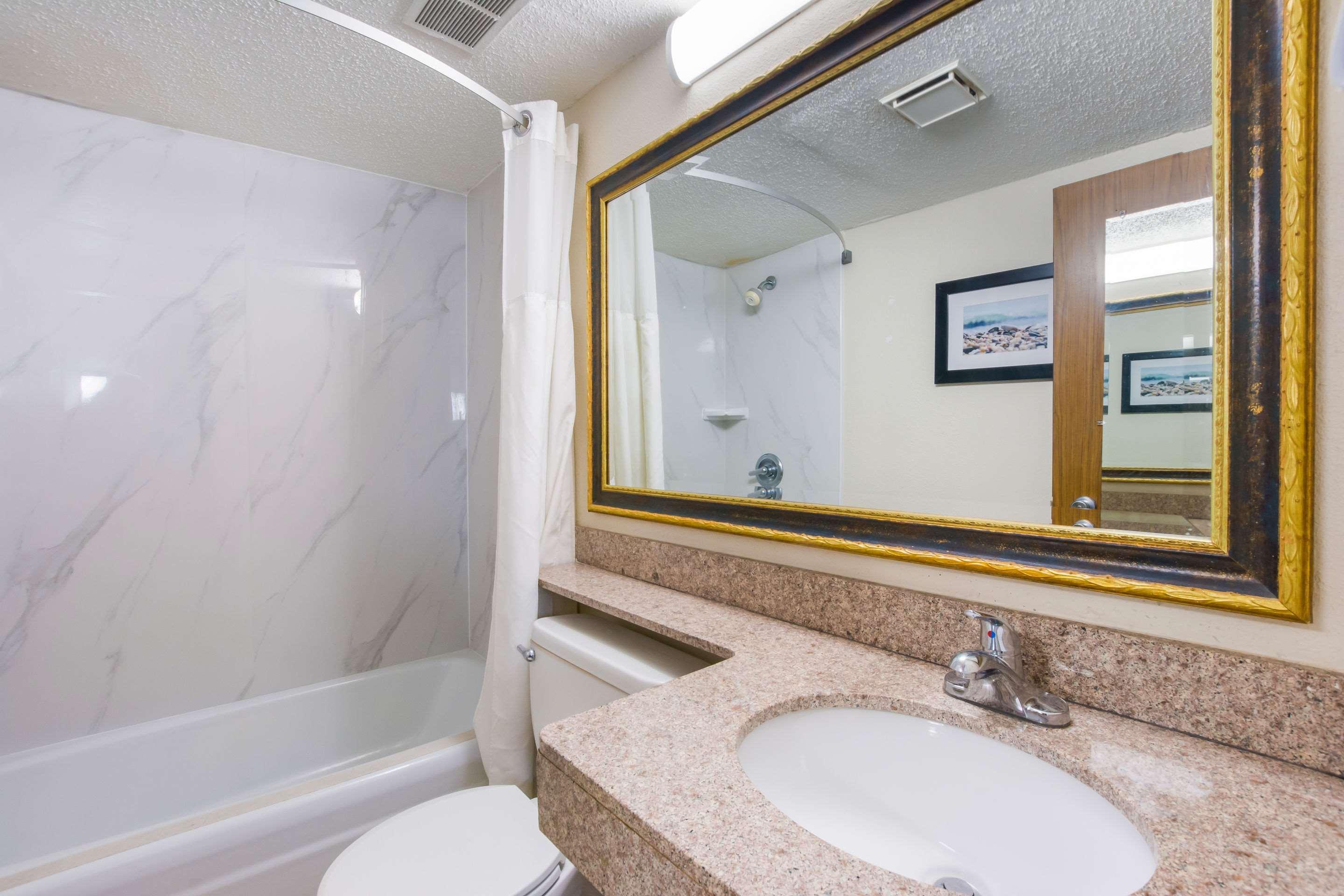 Quality Inn Gastonia Exterior photo